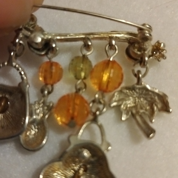 Vtg Silver Enamel painted pineapples & Palm tress w orange & green beads brooch - Picture 3 of 7